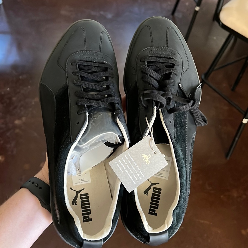 Men’s Puma leather shoes never worn and new with tags